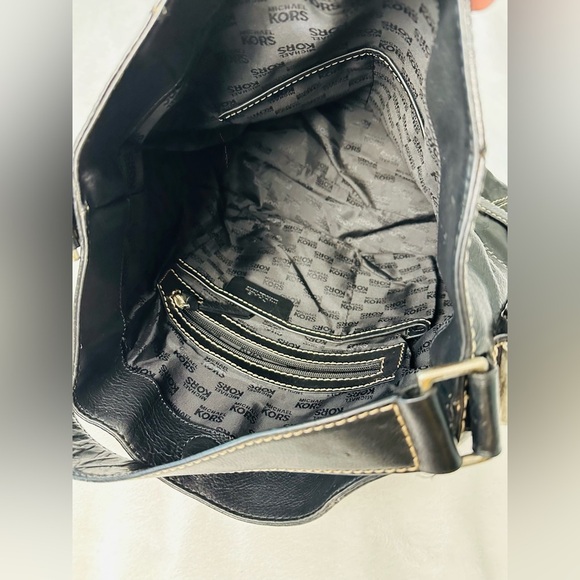 Michael Kors Black Leather Shoulder Bag - Picture 8 of 11